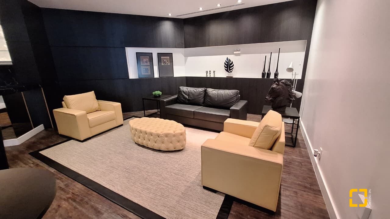 Apartamento com 125m², 3 quartos (sendo 1 suíte), 2 garagens, no bairro Jurerê Internacional em Florianópolis
