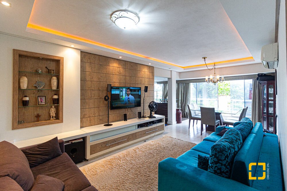 Apartamento com 146m², 5 quartos (sendo 2 suítes), 1 garagem, no bairro Jurerê Internacional em Florianópolis