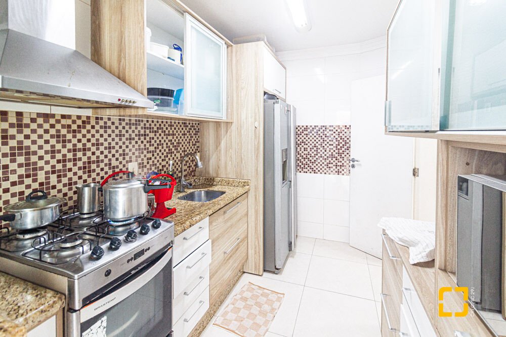 Apartamento com 146m², 5 quartos (sendo 2 suítes), 1 garagem, no bairro Jurerê Internacional em Florianópolis