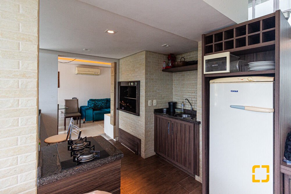 Apartamento com 146m², 5 quartos (sendo 2 suítes), 1 garagem, no bairro Jurerê Internacional em Florianópolis