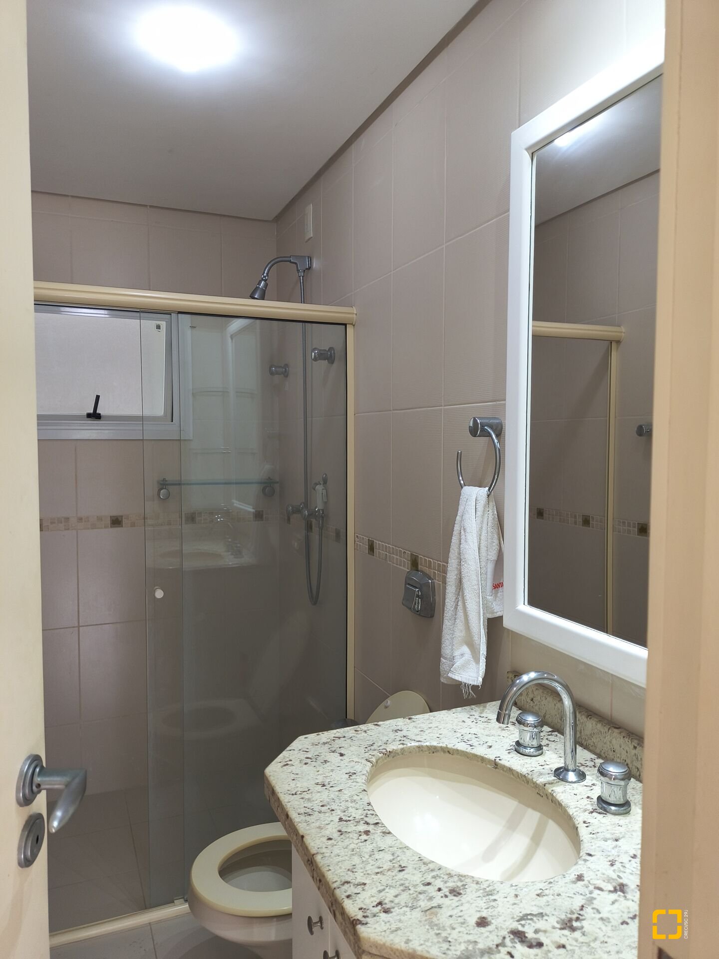 Apartamento com 122m², 5 quartos (sendo 2 suítes), 2 garagens, no bairro Jurerê Internacional em Florianópolis