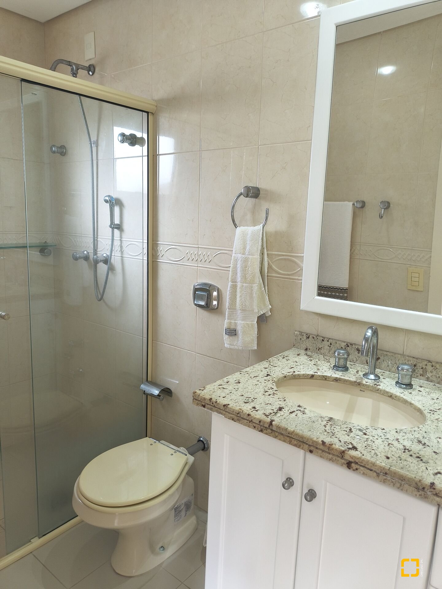 Apartamento com 122m², 5 quartos (sendo 2 suítes), 2 garagens, no bairro Jurerê Internacional em Florianópolis