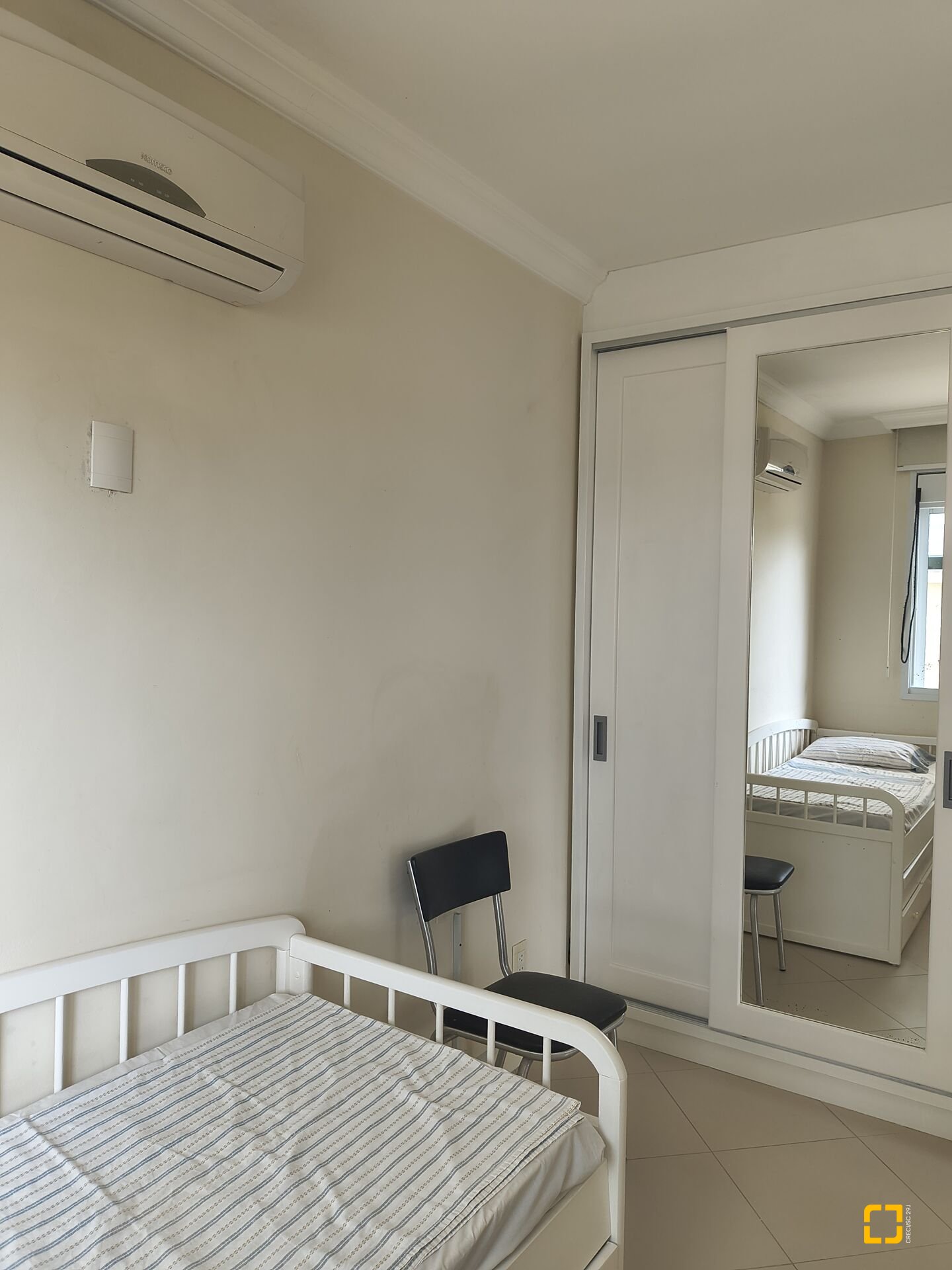 Apartamento com 122m², 5 quartos (sendo 2 suítes), 2 garagens, no bairro Jurerê Internacional em Florianópolis