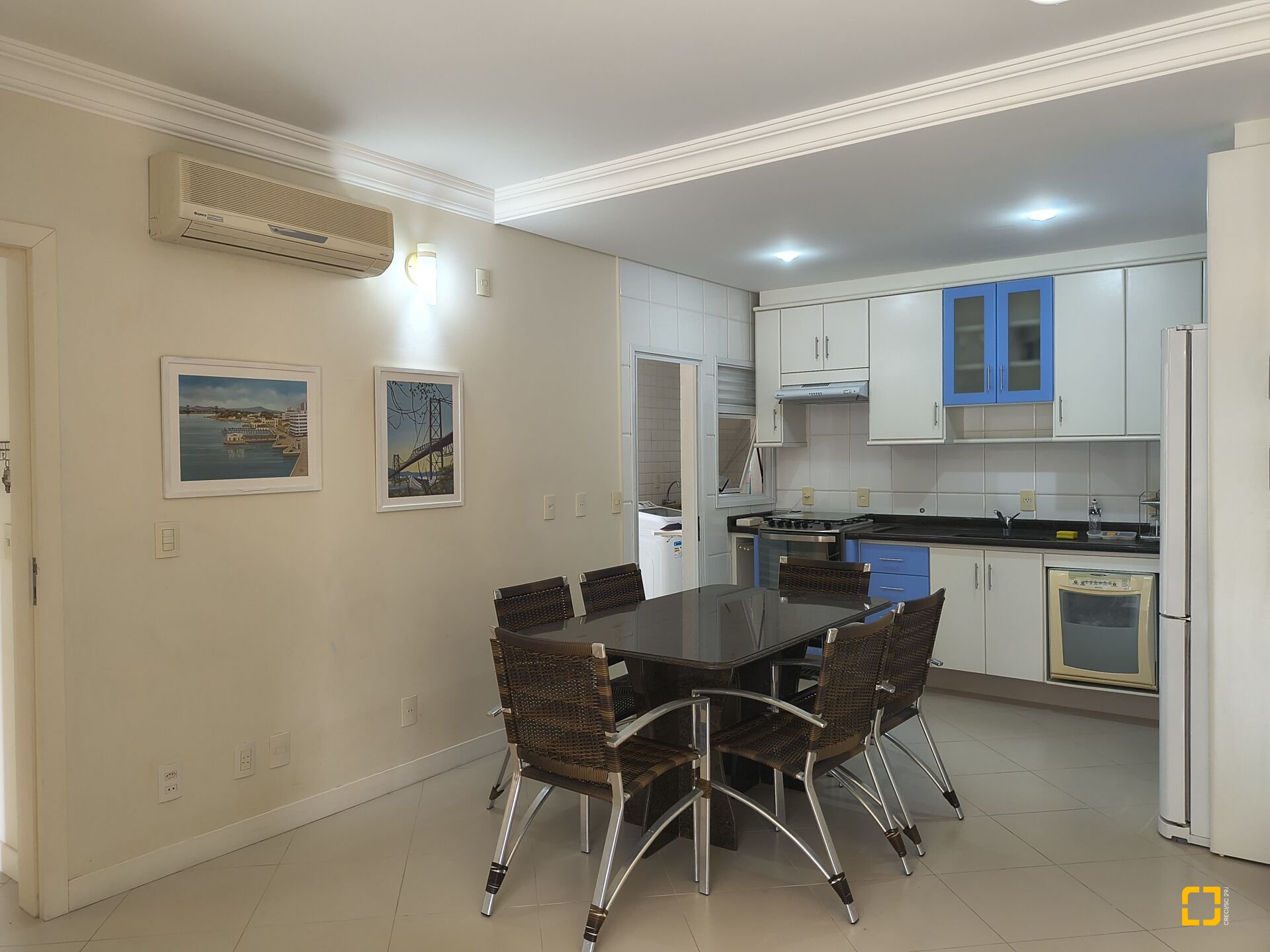 Apartamento com 122m², 5 quartos (sendo 2 suítes), 2 garagens, no bairro Jurerê Internacional em Florianópolis