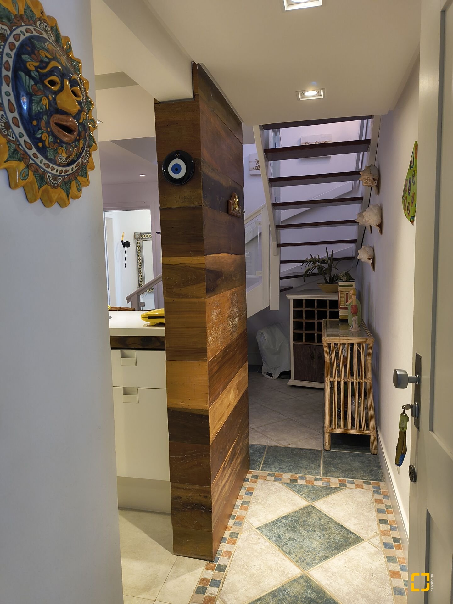 Apartamento com 186m², 5 quartos (sendo 1 suíte), 2 garagens, no bairro Jurerê Internacional em Florianópolis