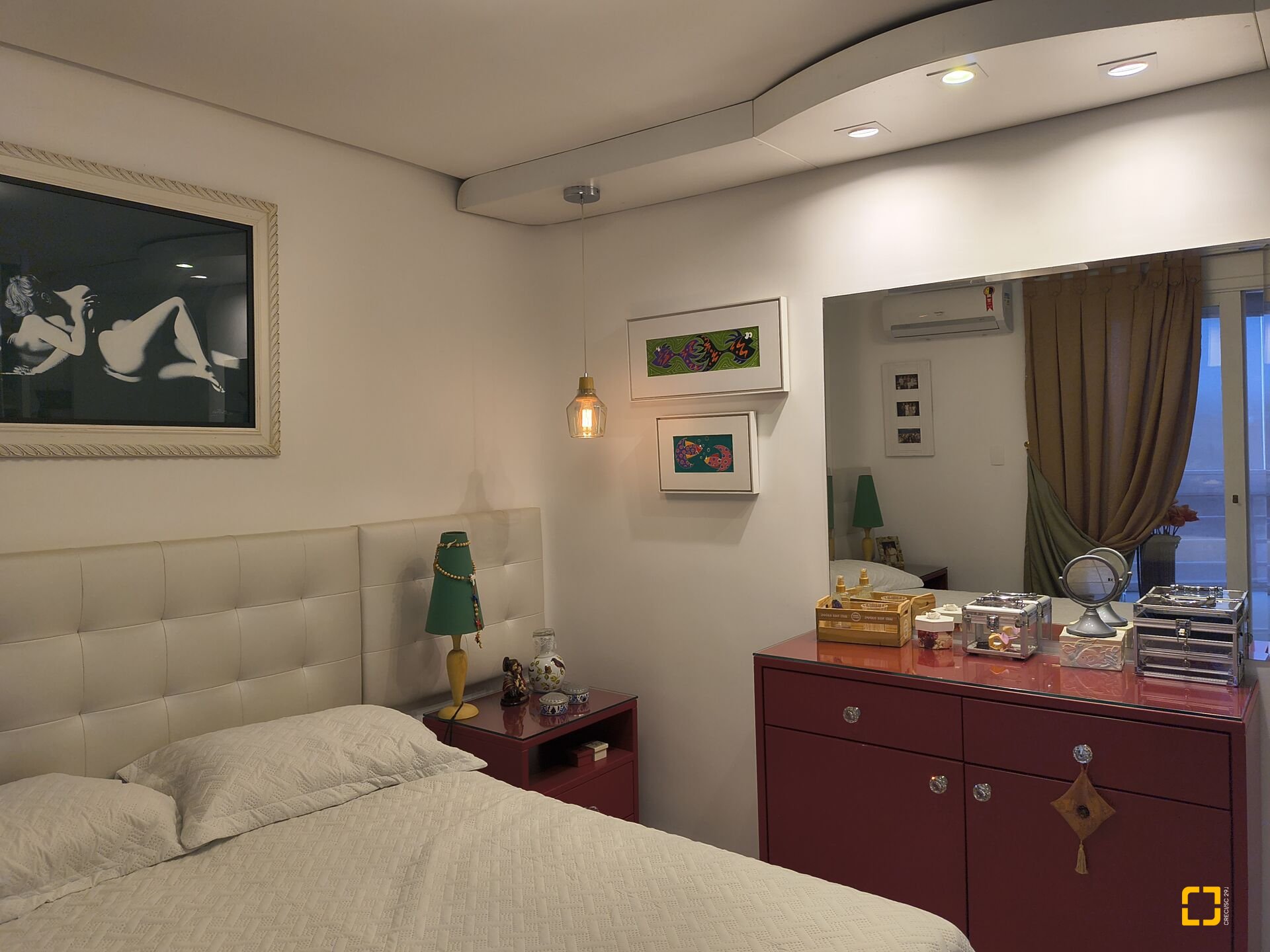 Apartamento com 186m², 5 quartos (sendo 1 suíte), 2 garagens, no bairro Jurerê Internacional em Florianópolis