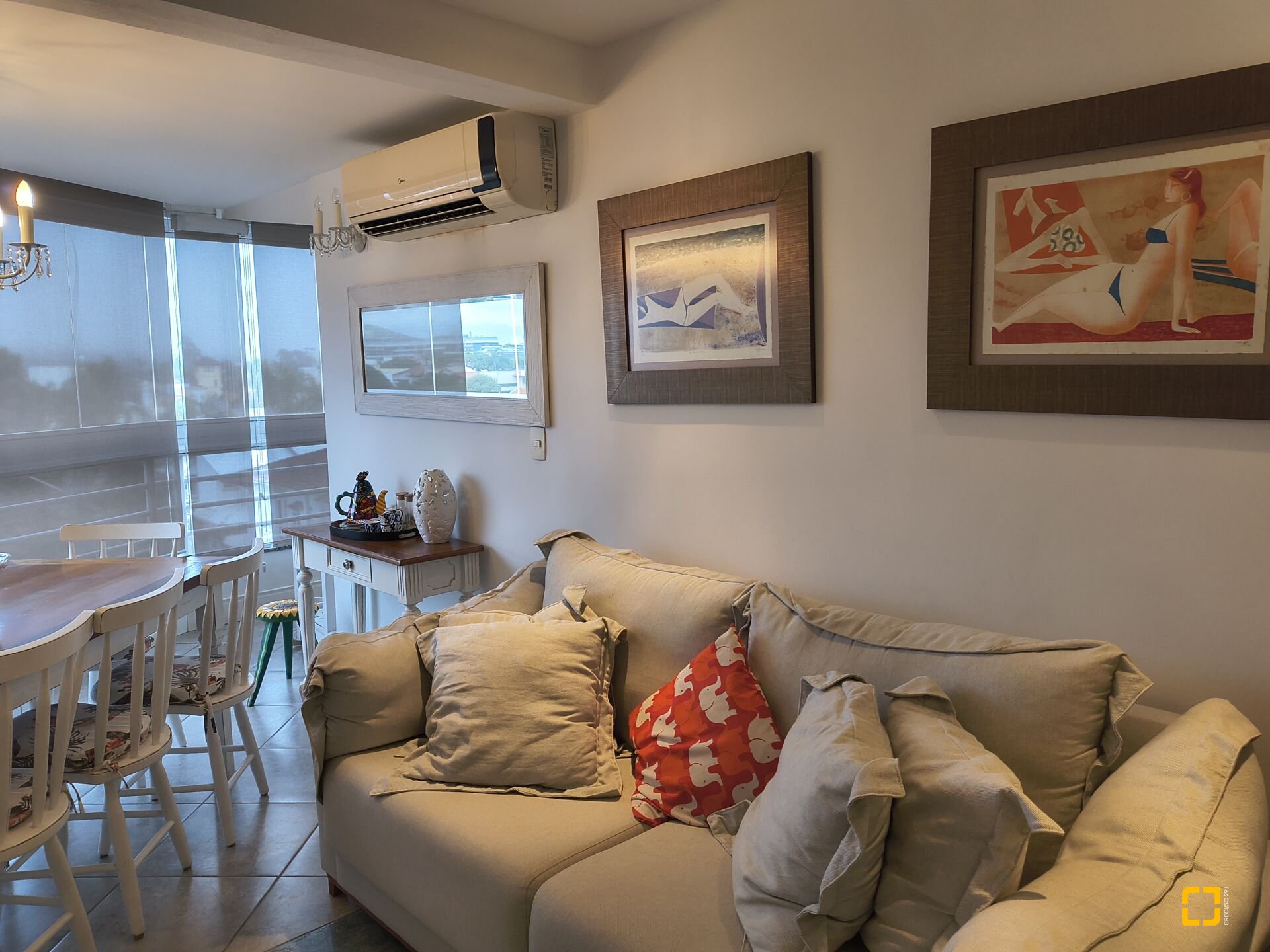 Apartamento com 186m², 5 quartos (sendo 1 suíte), 2 garagens, no bairro Jurerê Internacional em Florianópolis