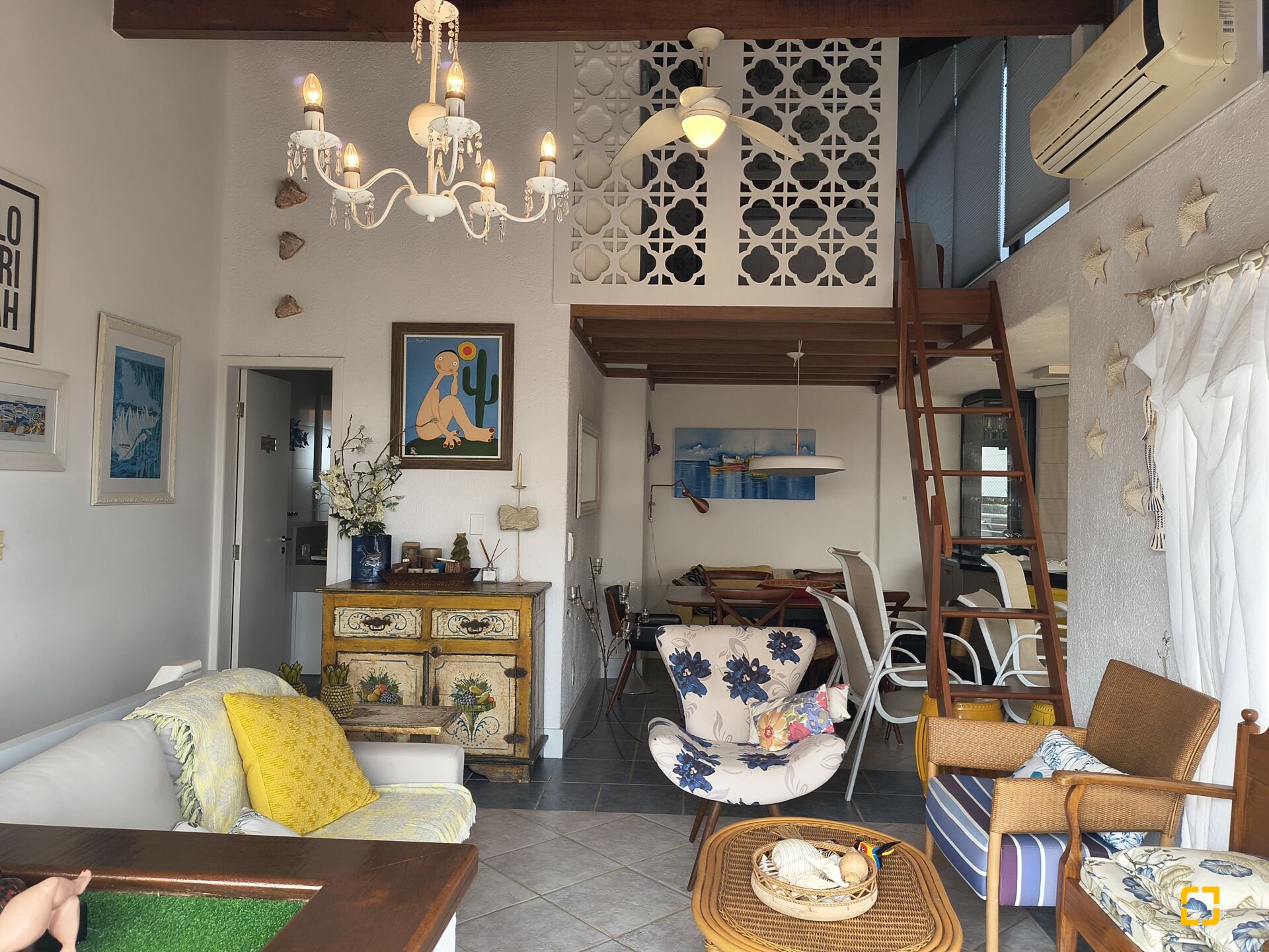 Apartamento com 186m², 5 quartos (sendo 1 suíte), 2 garagens, no bairro Jurerê Internacional em Florianópolis