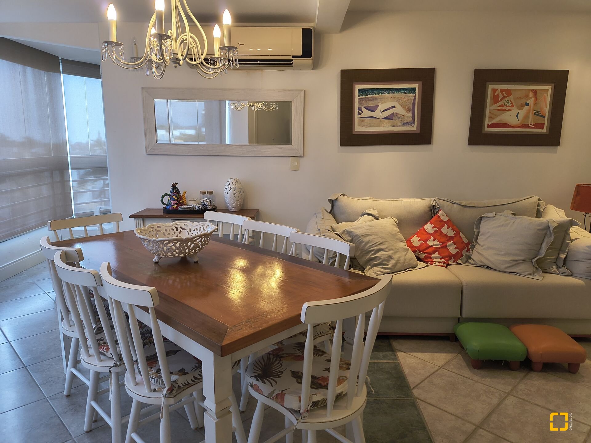 Apartamento com 186m², 5 quartos (sendo 1 suíte), 2 garagens, no bairro Jurerê Internacional em Florianópolis