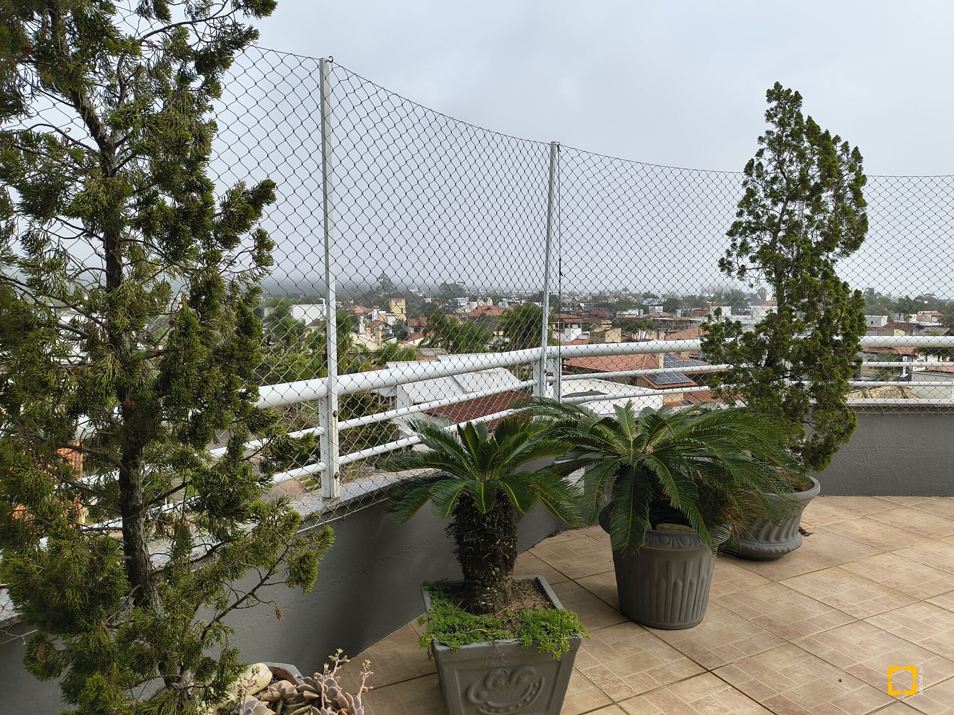 Apartamento com 186m², 5 quartos (sendo 1 suíte), 2 garagens, no bairro Jurerê Internacional em Florianópolis