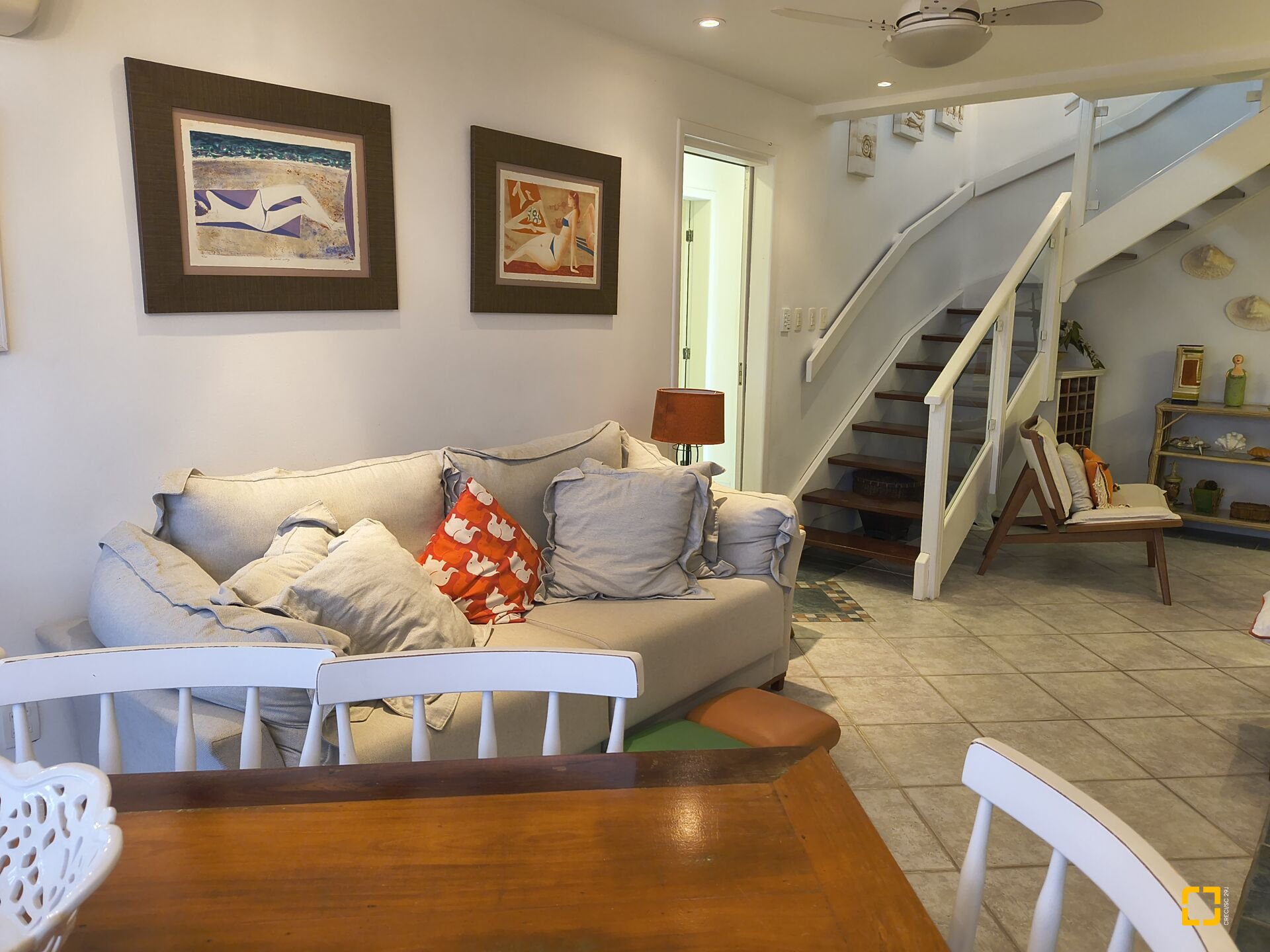 Apartamento com 186m², 5 quartos (sendo 1 suíte), 2 garagens, no bairro Jurerê Internacional em Florianópolis