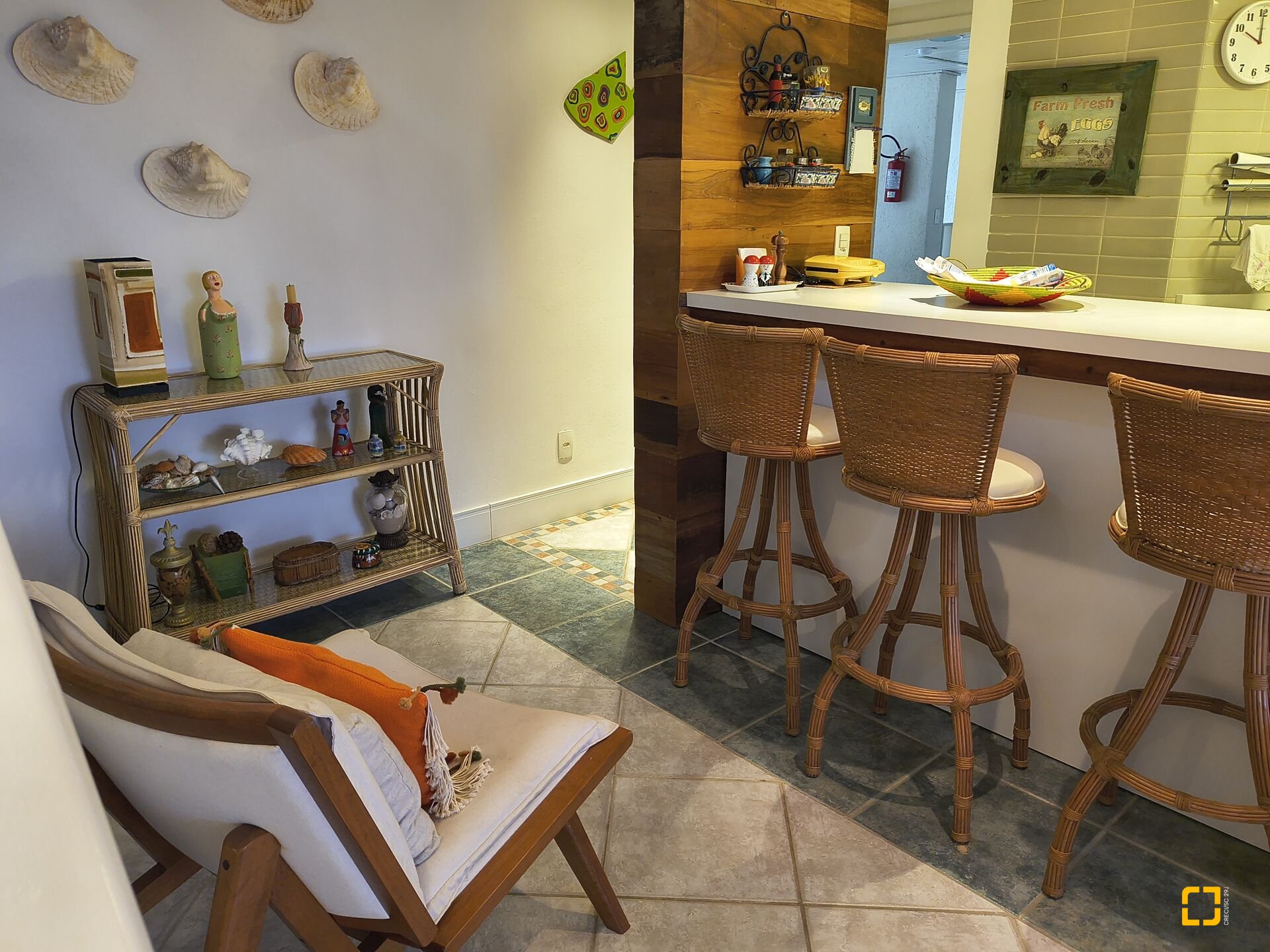 Apartamento com 186m², 5 quartos (sendo 1 suíte), 2 garagens, no bairro Jurerê Internacional em Florianópolis