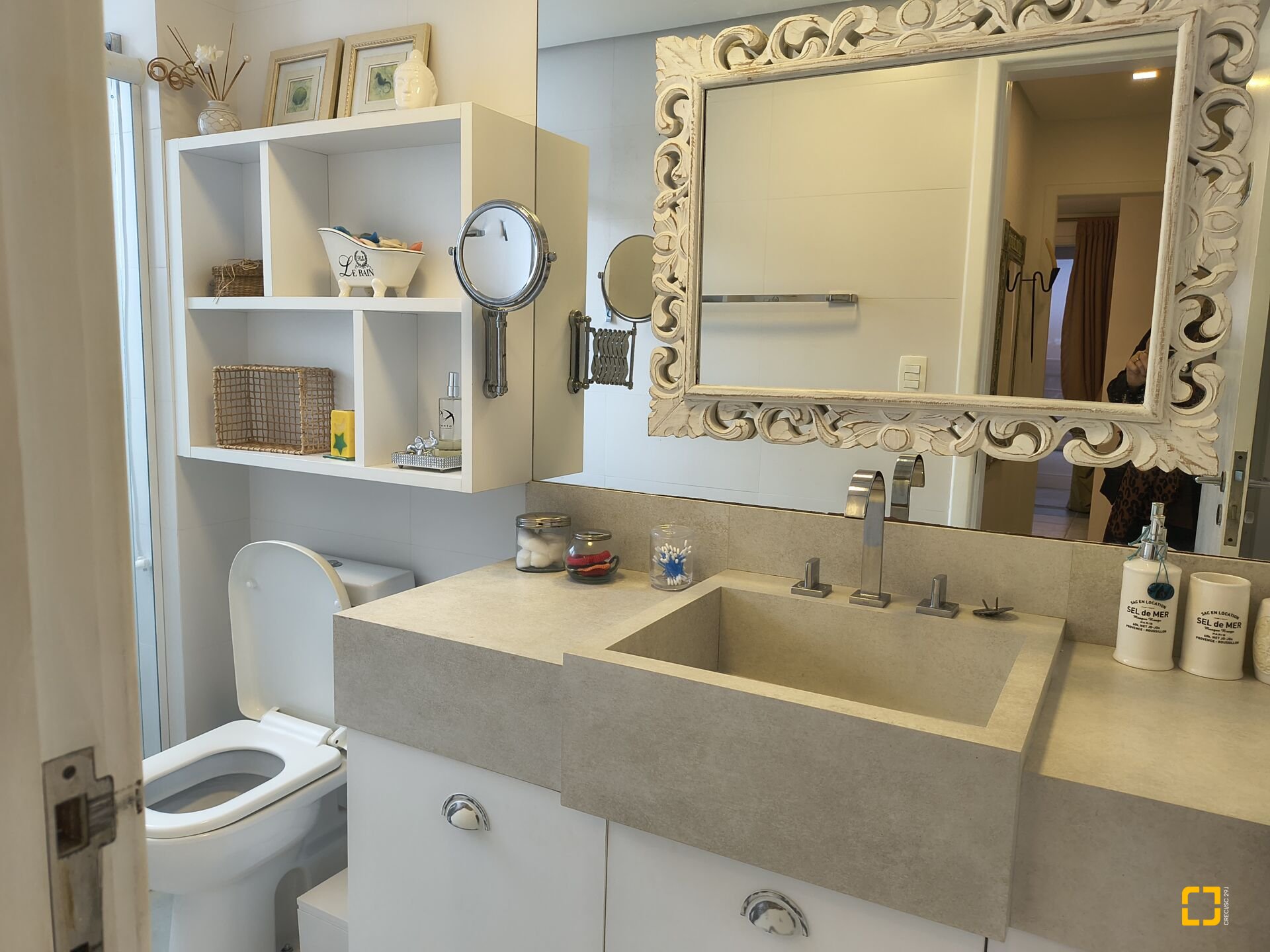 Apartamento com 186m², 5 quartos (sendo 1 suíte), 2 garagens, no bairro Jurerê Internacional em Florianópolis