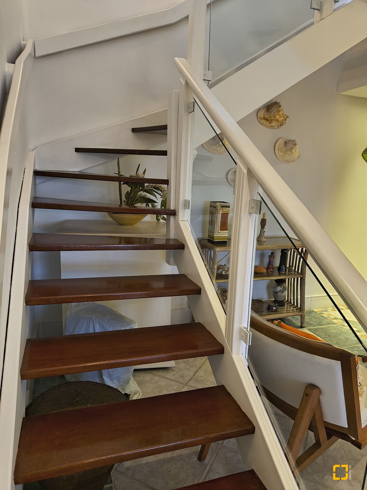 Apartamento com 186m², 5 quartos (sendo 1 suíte), 2 garagens, no bairro Jurerê Internacional em Florianópolis