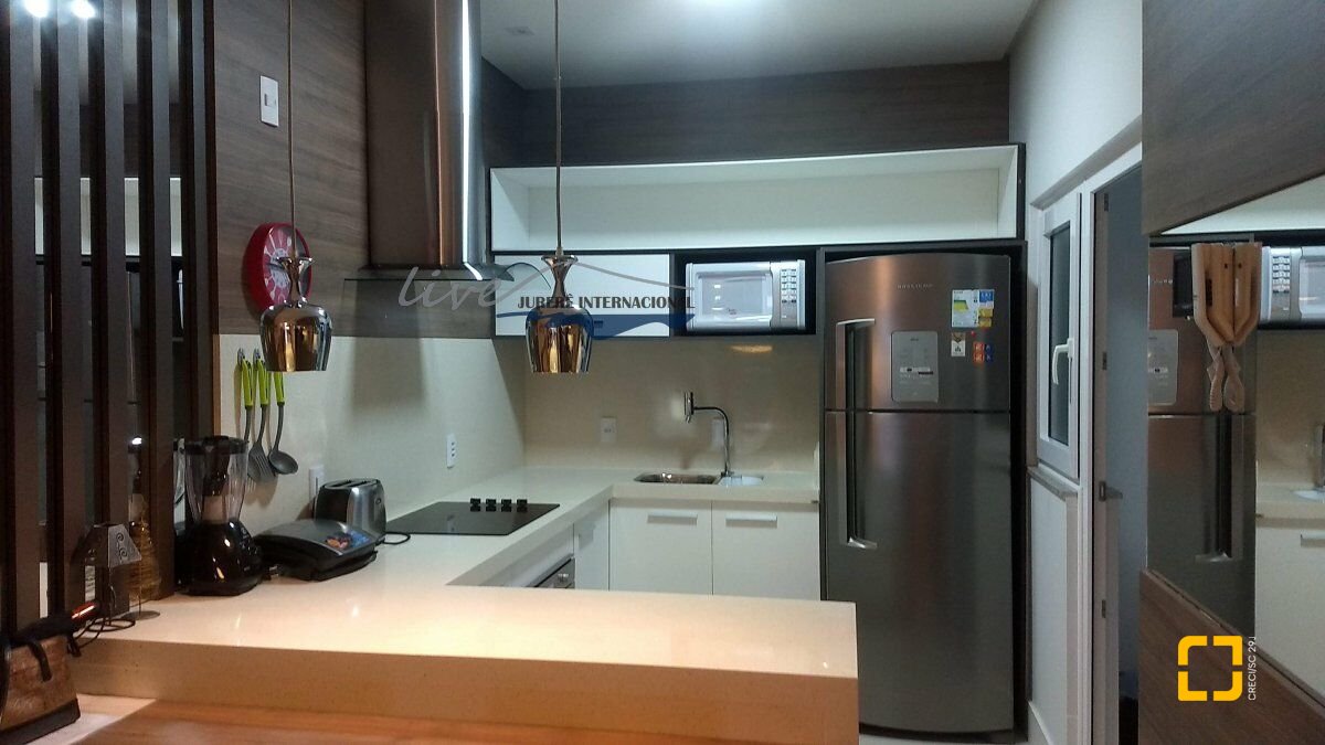 Apartamento com 155m², 6 quartos (sendo 3 suítes), 2 garagens, no bairro Jurerê Internacional em Florianópolis