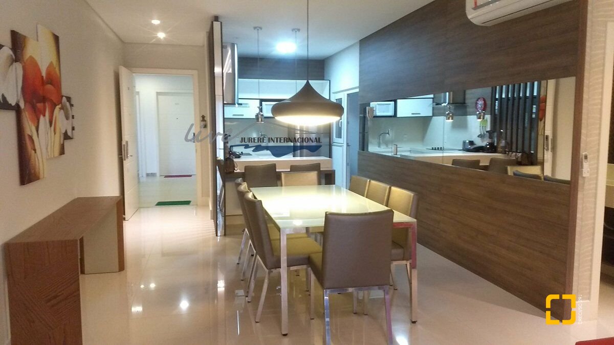 Apartamento com 155m², 6 quartos (sendo 3 suítes), 2 garagens, no bairro Jurerê Internacional em Florianópolis