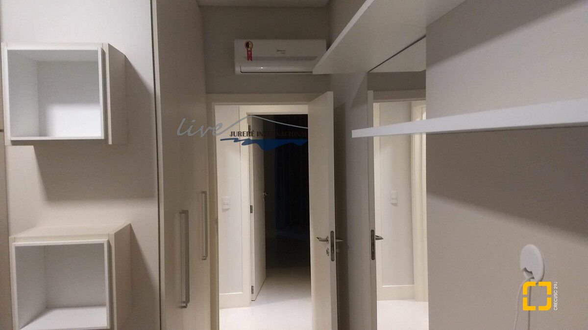 Apartamento com 155m², 6 quartos (sendo 3 suítes), 2 garagens, no bairro Jurerê Internacional em Florianópolis