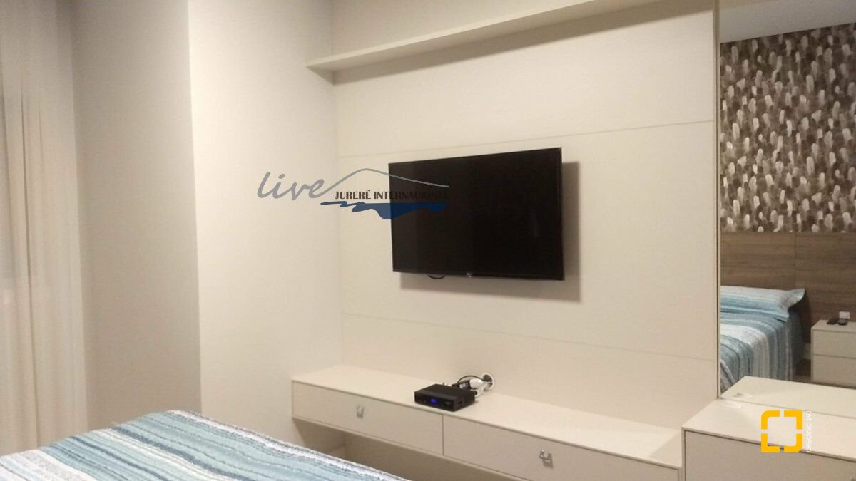 Apartamento com 155m², 6 quartos (sendo 3 suítes), 2 garagens, no bairro Jurerê Internacional em Florianópolis