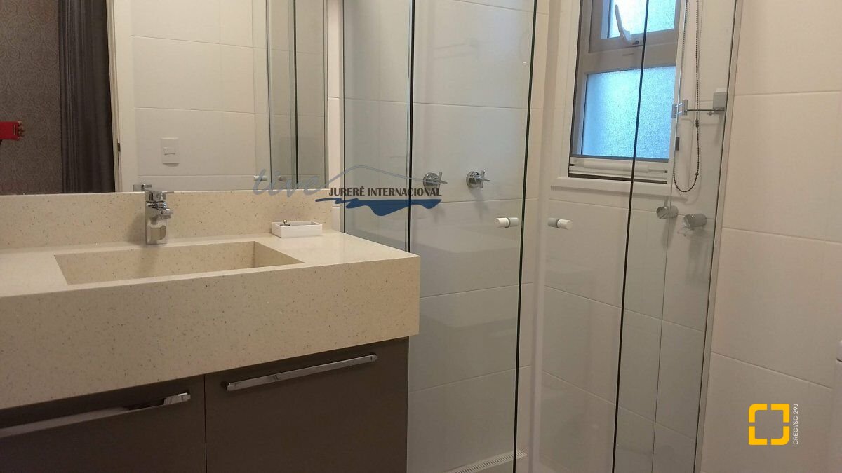Apartamento com 155m², 6 quartos (sendo 3 suítes), 2 garagens, no bairro Jurerê Internacional em Florianópolis