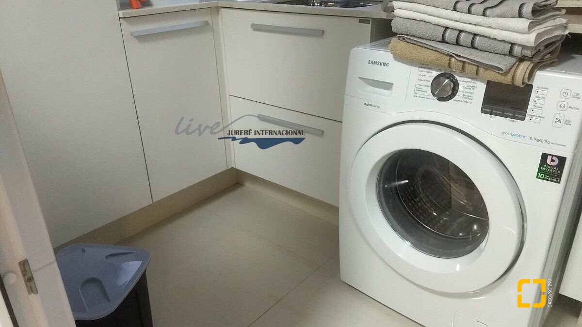Apartamento com 155m², 6 quartos (sendo 3 suítes), 2 garagens, no bairro Jurerê Internacional em Florianópolis