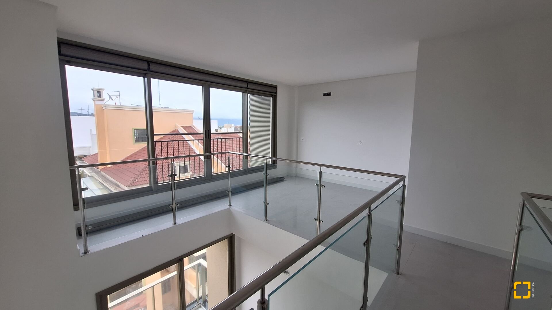 Apartamento com 74m², 4 quartos (sendo 2 suítes), 2 garagens, no bairro Jurerê Internacional em Florianópolis