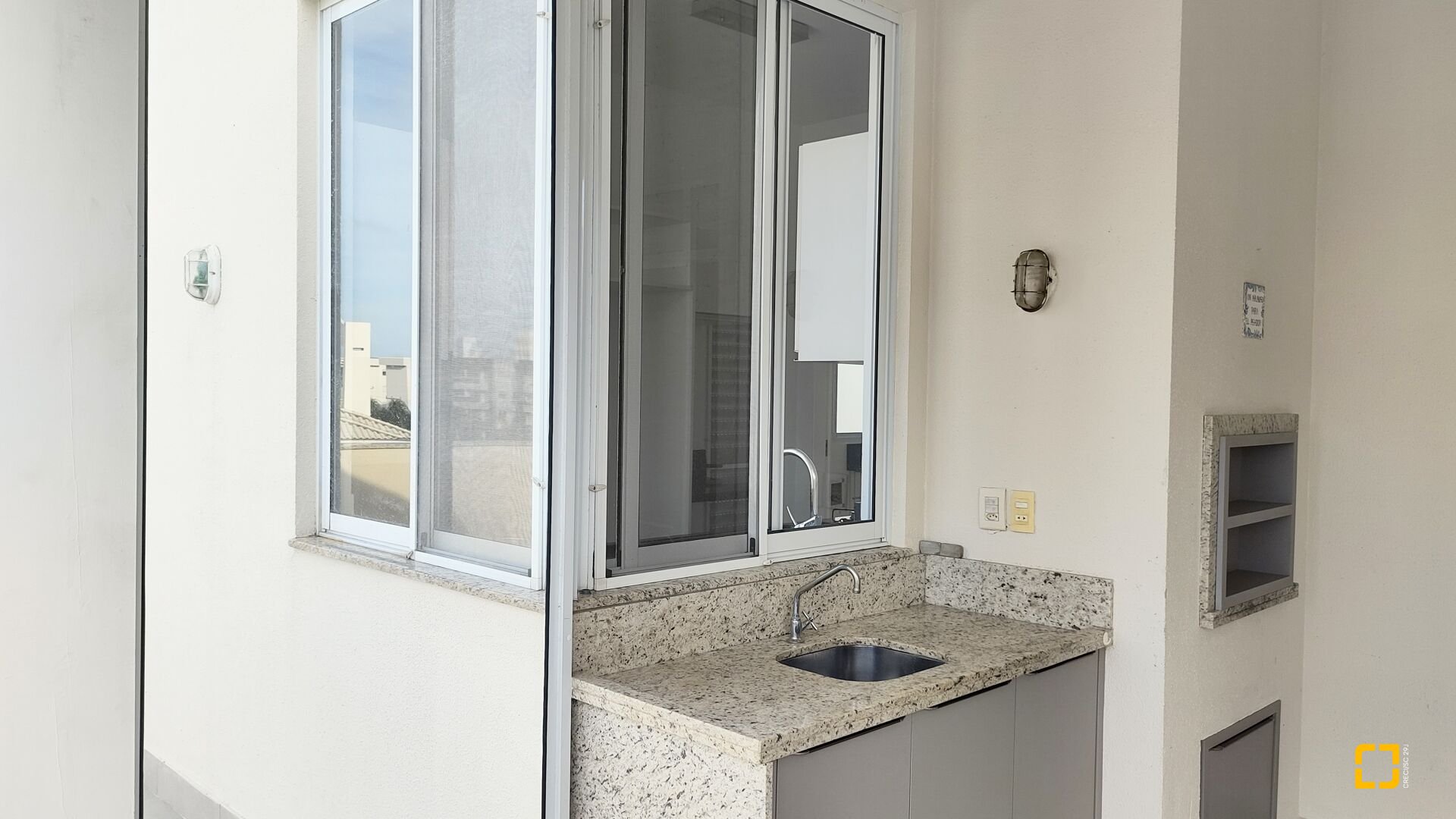 Cobertura com 178m², 3 quartos (sendo 1 suíte), 2 garagens, no bairro Ingleses Norte em Florianópolis