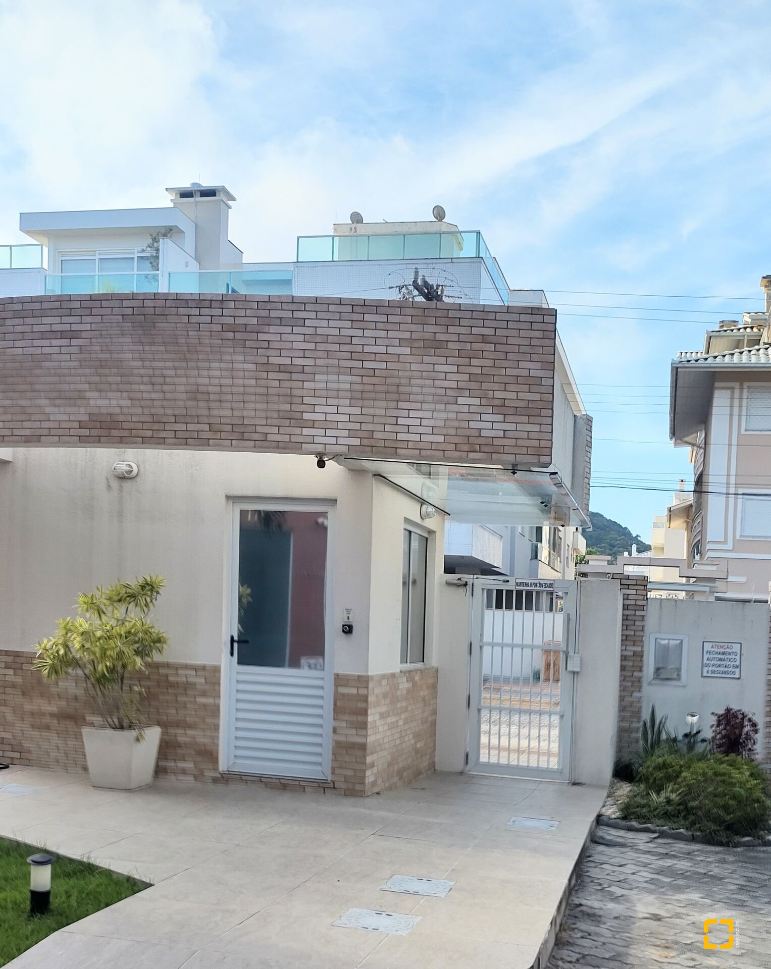 Cobertura com 178m², 3 quartos (sendo 1 suíte), 2 garagens, no bairro Ingleses Norte em Florianópolis