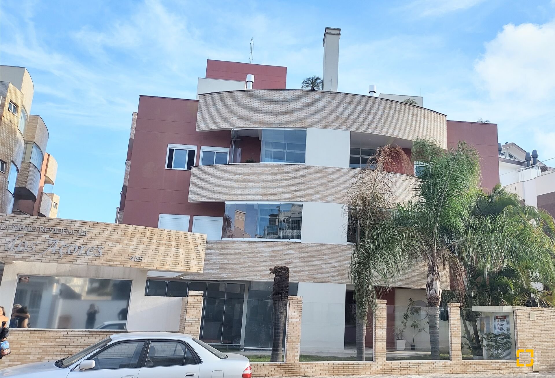 Cobertura com 178m², 3 quartos (sendo 1 suíte), 2 garagens, no bairro Ingleses Norte em Florianópolis