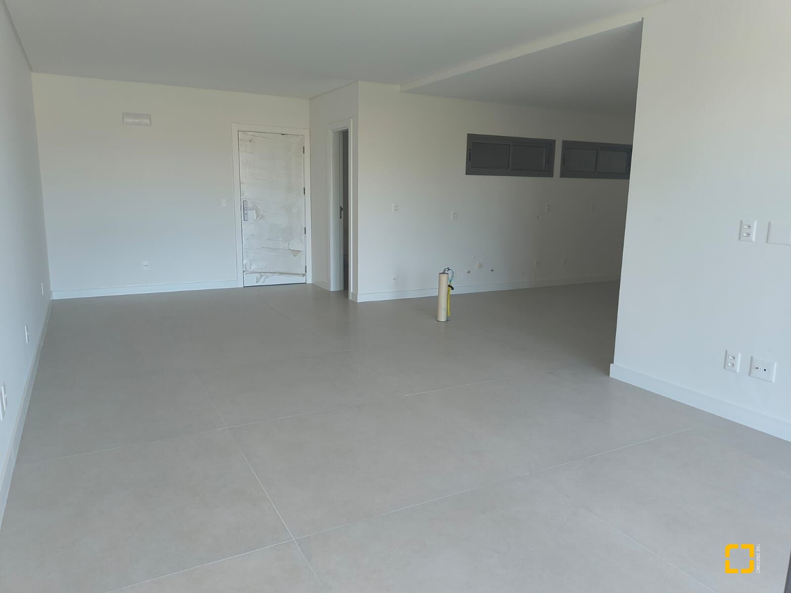 Apartamento com 120m², 6 quartos (sendo 3 suítes), 2 garagens, no bairro Jurerê Internacional em Florianópolis