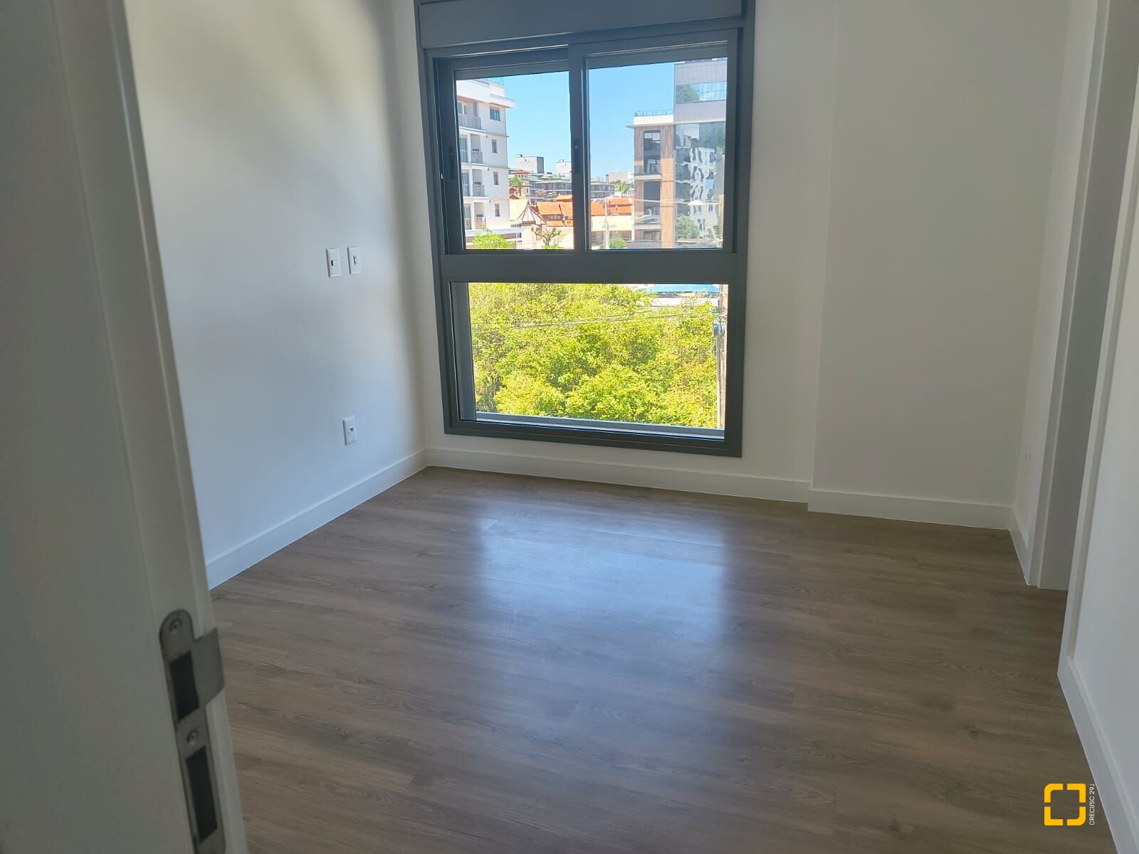 Apartamento com 120m², 6 quartos (sendo 3 suítes), 2 garagens, no bairro Jurerê Internacional em Florianópolis