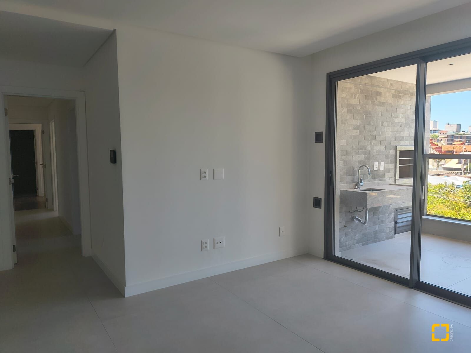Apartamento com 120m², 6 quartos (sendo 3 suítes), 2 garagens, no bairro Jurerê Internacional em Florianópolis
