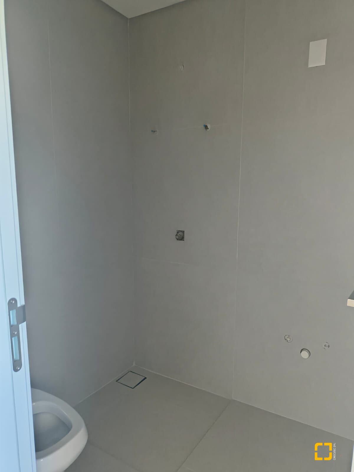 Apartamento com 120m², 6 quartos (sendo 3 suítes), 2 garagens, no bairro Jurerê Internacional em Florianópolis