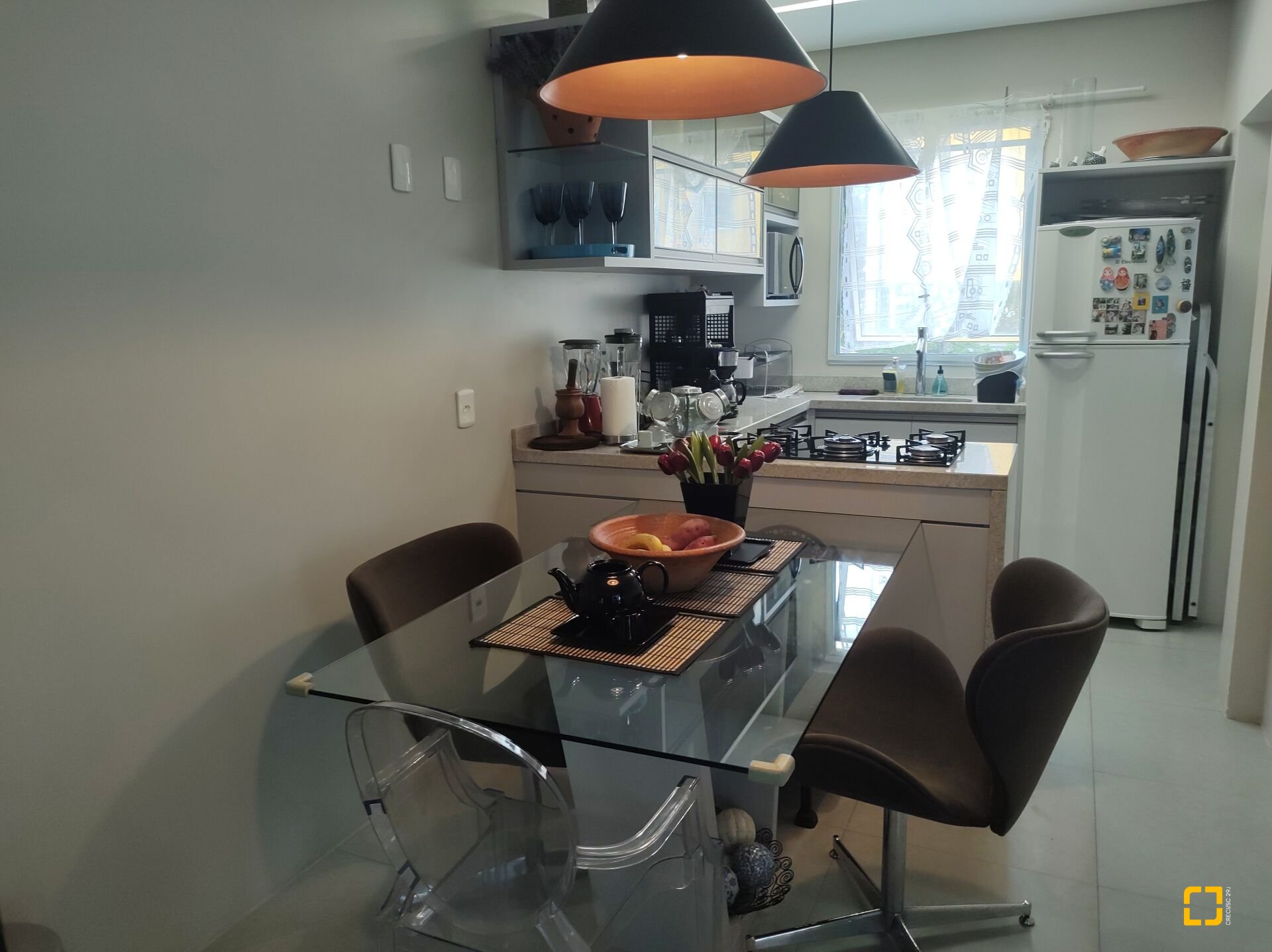Apartamento com 117m², 5 quartos (sendo 2 suítes), 2 garagens, no bairro Jurerê em Florianópolis