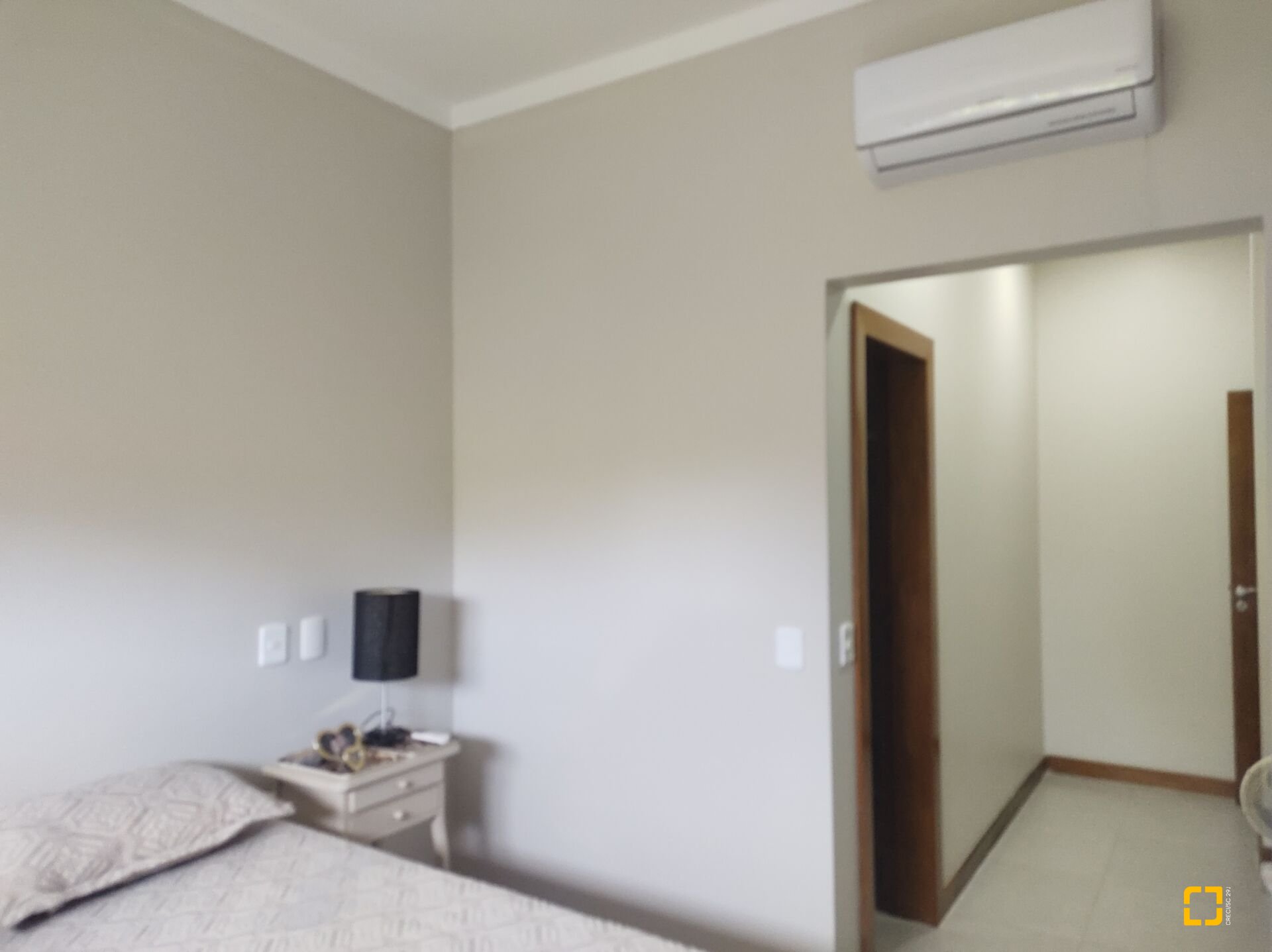 Apartamento com 117m², 5 quartos (sendo 2 suítes), 2 garagens, no bairro Jurerê em Florianópolis
