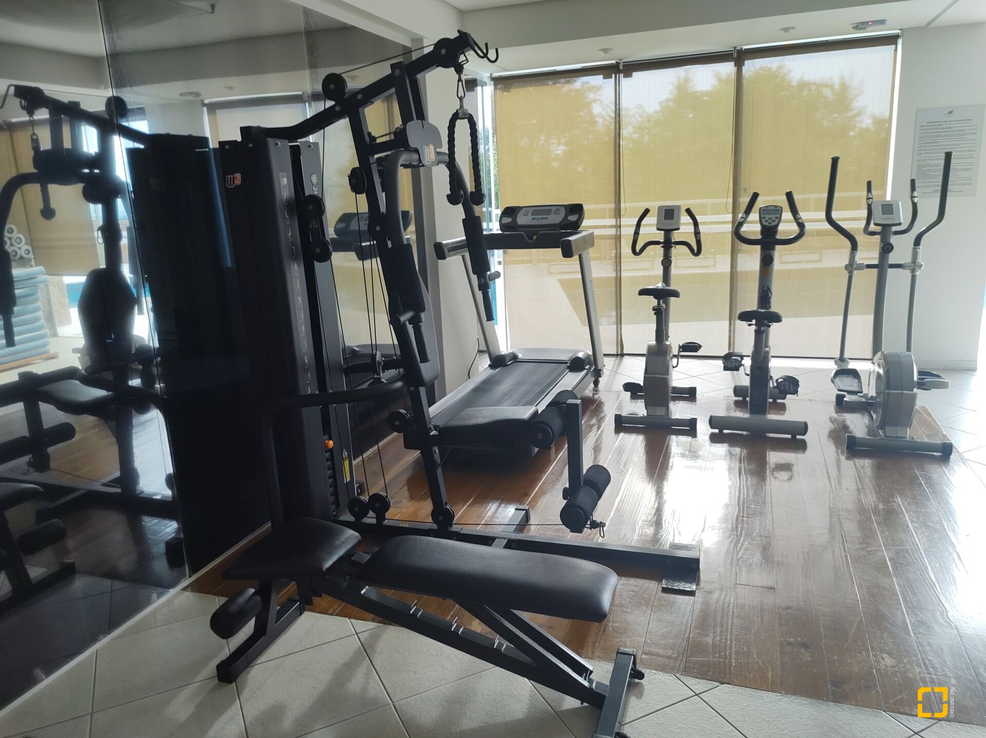 Apartamento com 117m², 5 quartos (sendo 2 suítes), 2 garagens, no bairro Jurerê em Florianópolis