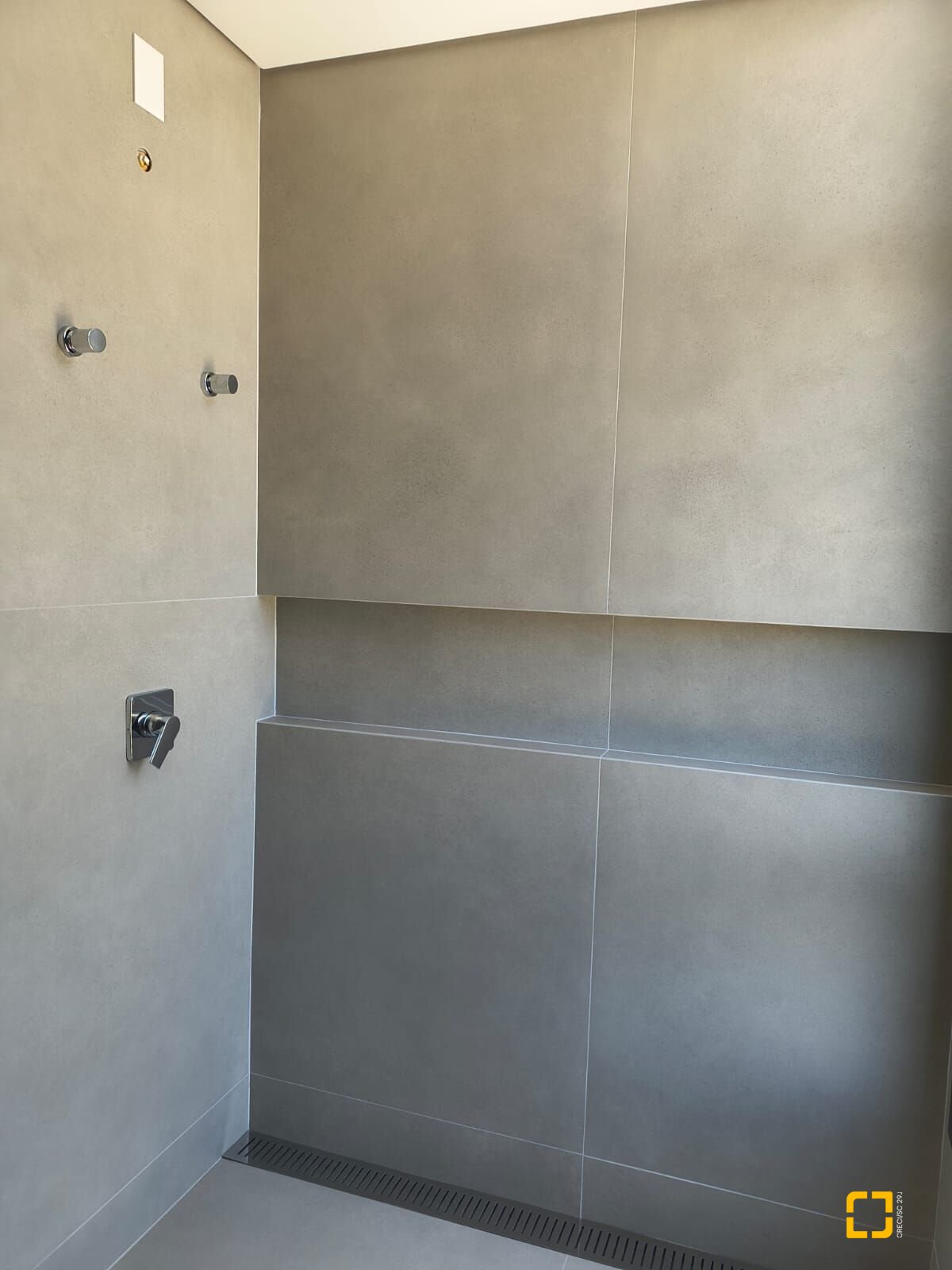 Apartamento com 114m², 5 quartos (sendo 2 suítes), 2 garagens, no bairro Jurerê Internacional em Florianópolis