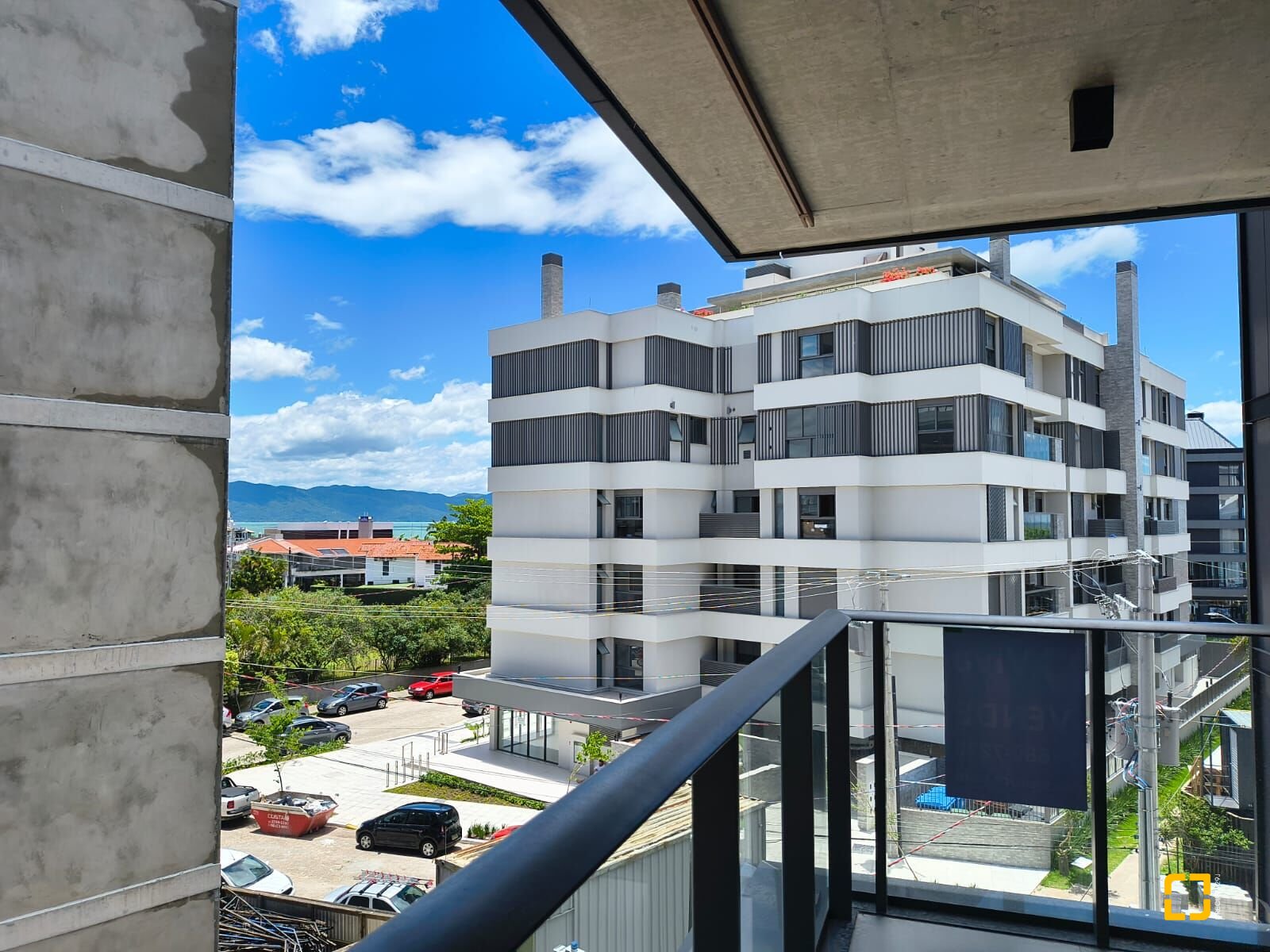 Apartamento com 114m², 5 quartos (sendo 2 suítes), 2 garagens, no bairro Jurerê Internacional em Florianópolis