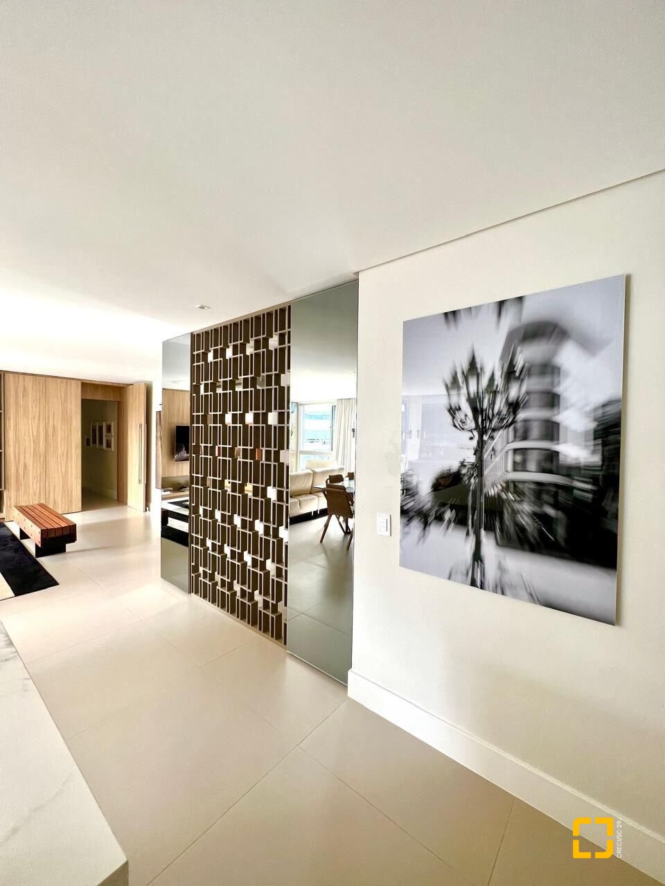 Apartamento com 147m², 4 quartos (sendo 2 suítes), no bairro Jurerê Internacional em Florianópolis