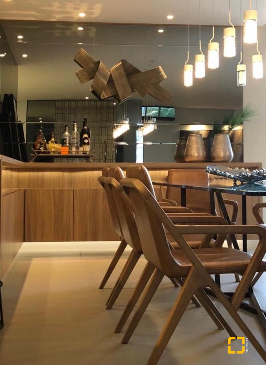 Apartamento com 147m², 4 quartos (sendo 2 suítes), no bairro Jurerê Internacional em Florianópolis
