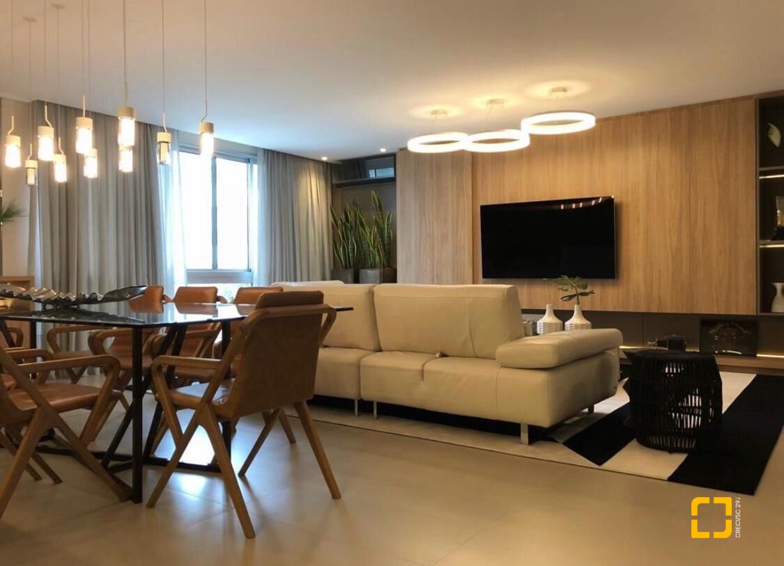 Apartamento com 147m², 4 quartos (sendo 2 suítes), no bairro Jurerê Internacional em Florianópolis