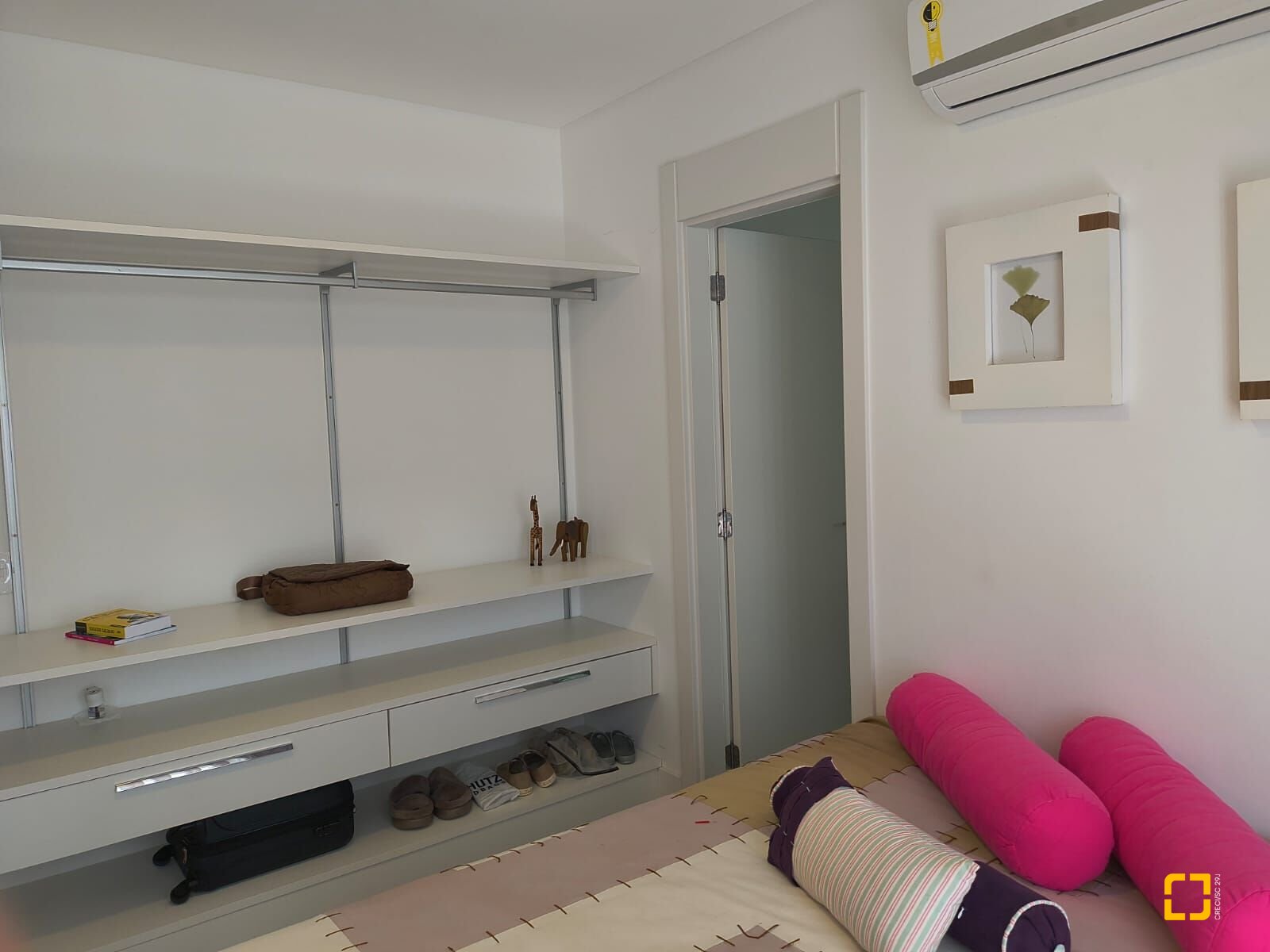 Apartamento com 147m², 6 quartos (sendo 3 suítes), 2 garagens, no bairro Jurerê Internacional em Florianópolis
