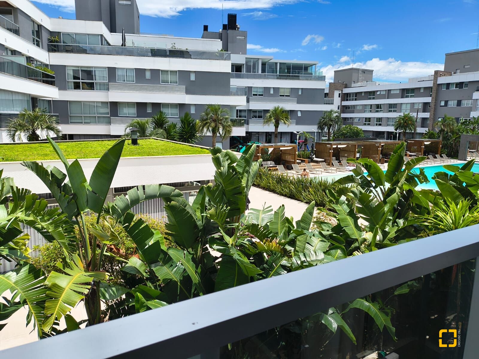 Apartamento com 147m², 6 quartos (sendo 3 suítes), 2 garagens, no bairro Jurerê Internacional em Florianópolis