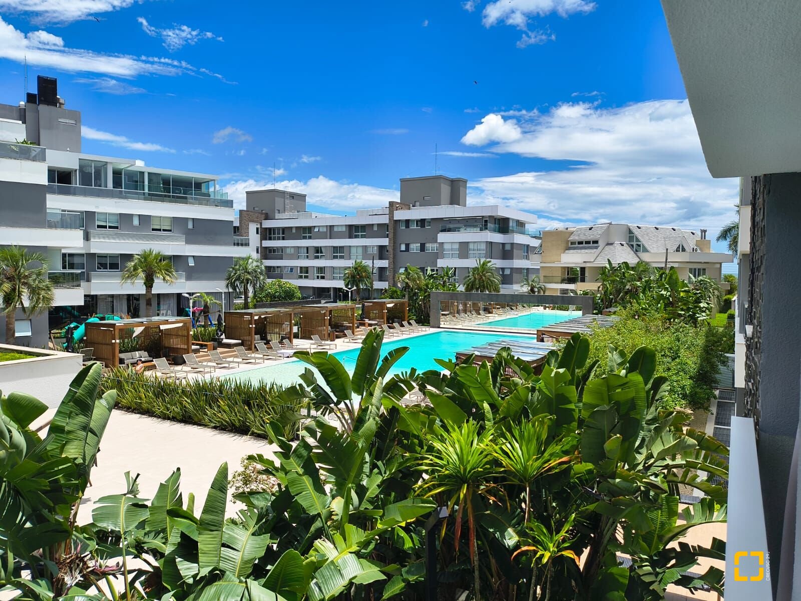 Apartamento com 147m², 6 quartos (sendo 3 suítes), 2 garagens, no bairro Jurerê Internacional em Florianópolis