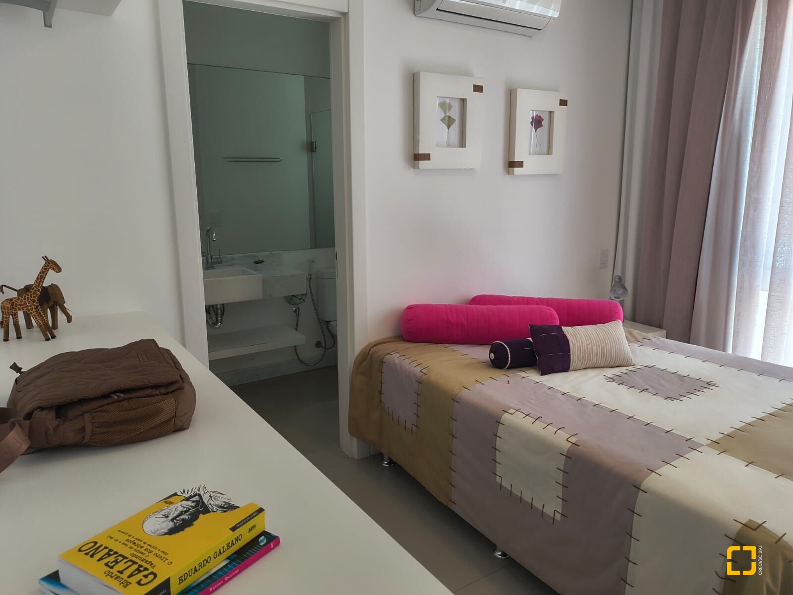 Apartamento com 147m², 6 quartos (sendo 3 suítes), 2 garagens, no bairro Jurerê Internacional em Florianópolis
