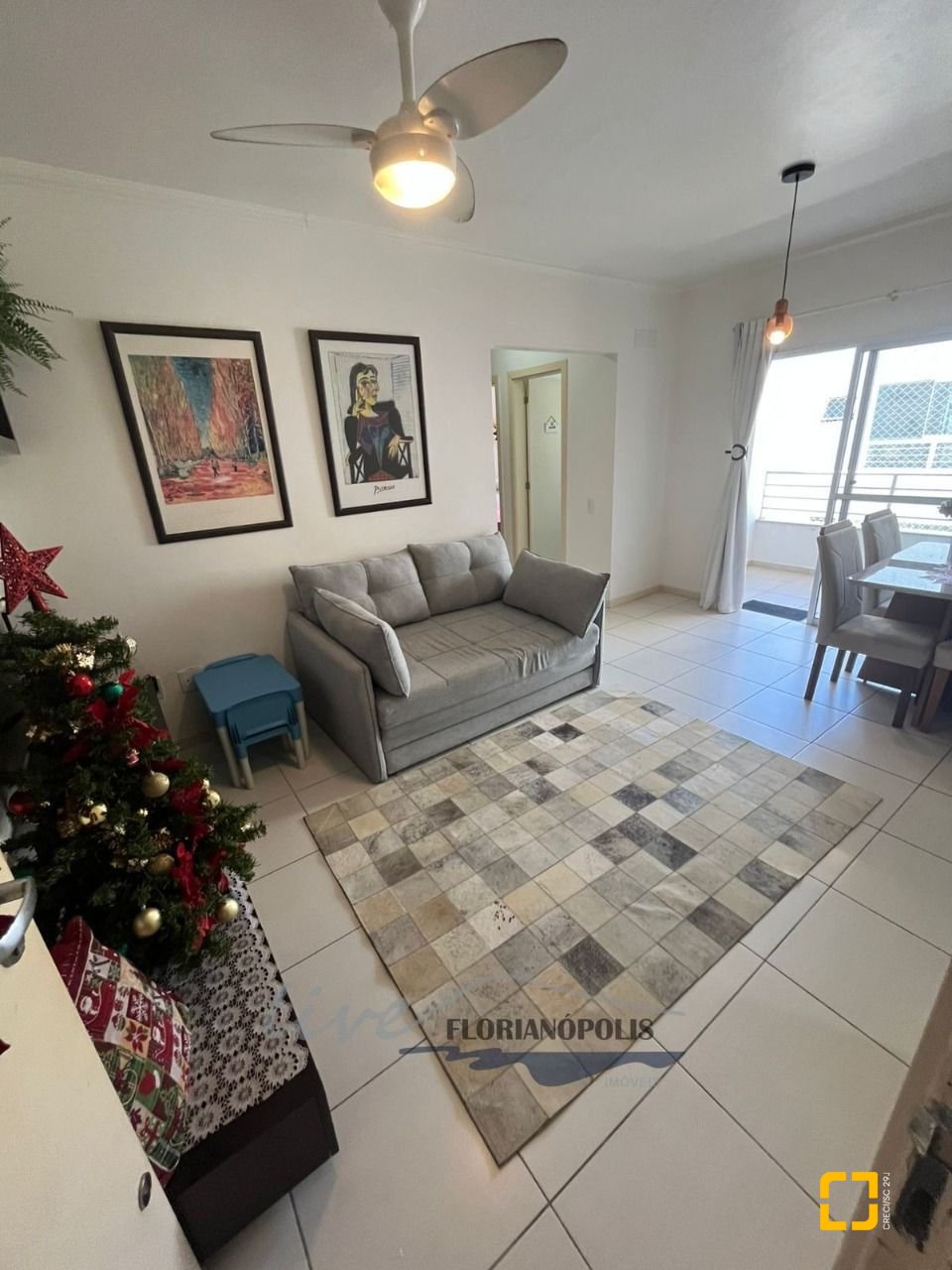 Apartamento com 69m², 3 quartos (sendo 1 suíte), 1 garagem, no bairro Canasvieiras em Florianópolis