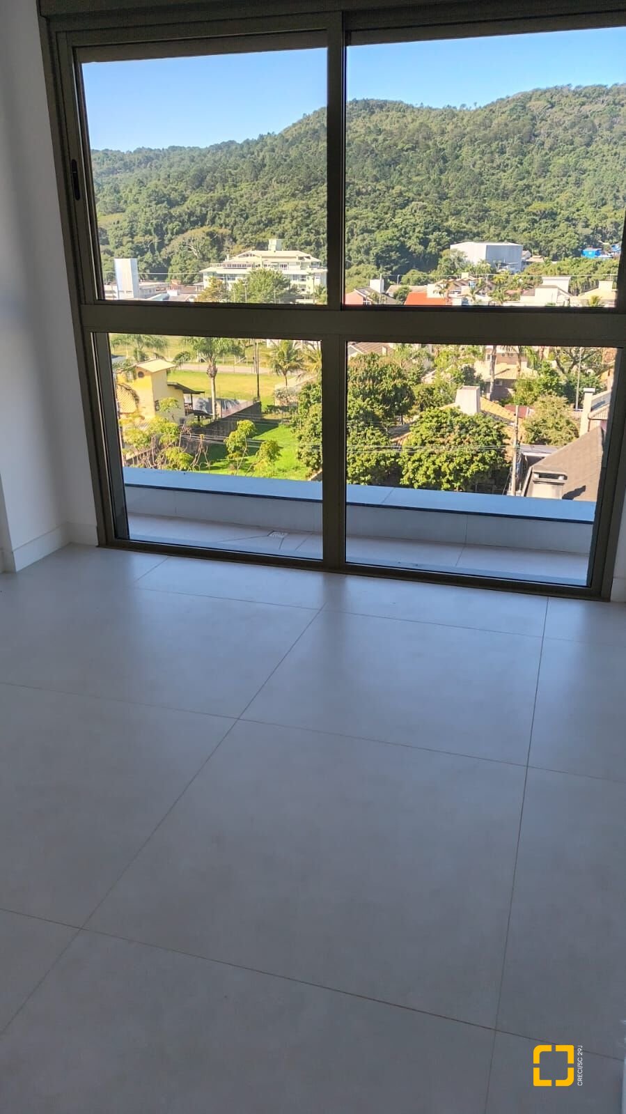 Apartamento com 65m², 3 quartos (sendo 1 suíte), 1 garagem, no bairro Jurerê Internacional em Florianópolis