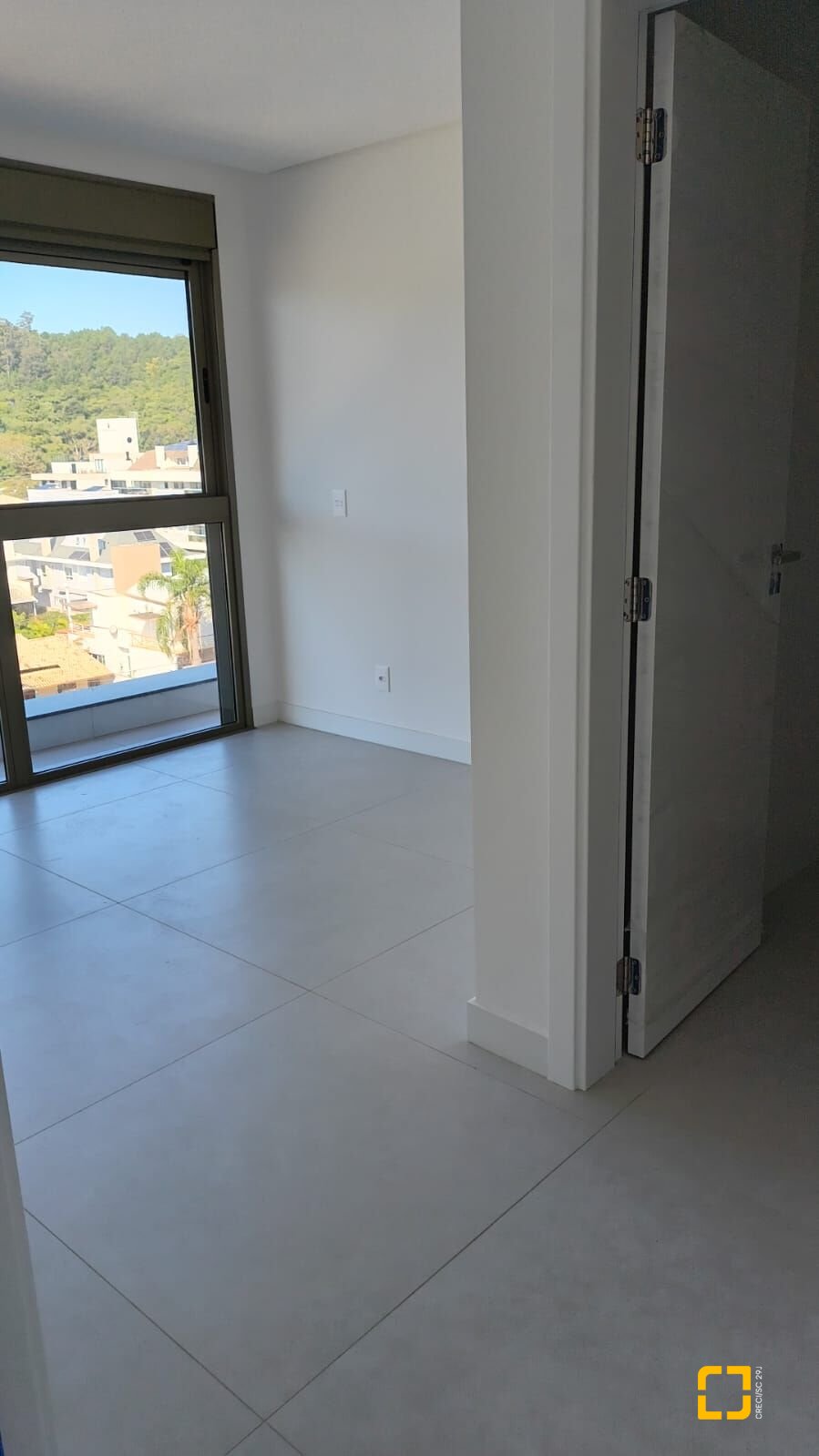 Apartamento com 65m², 3 quartos (sendo 1 suíte), 1 garagem, no bairro Jurerê Internacional em Florianópolis