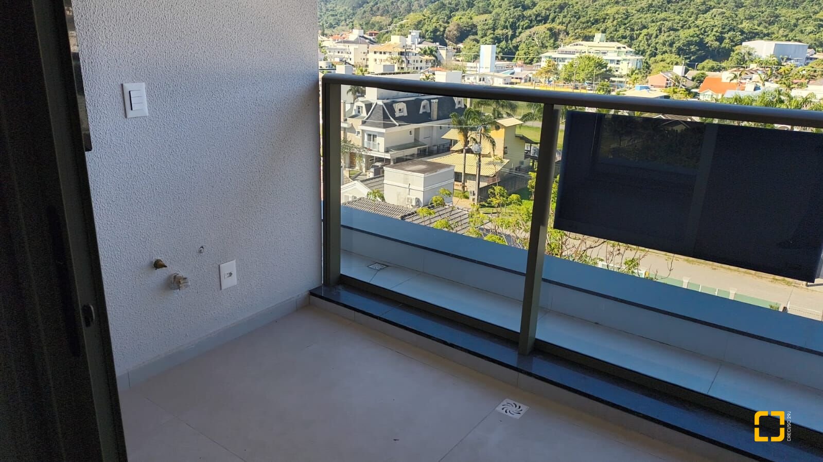 Apartamento com 65m², 3 quartos (sendo 1 suíte), 1 garagem, no bairro Jurerê Internacional em Florianópolis