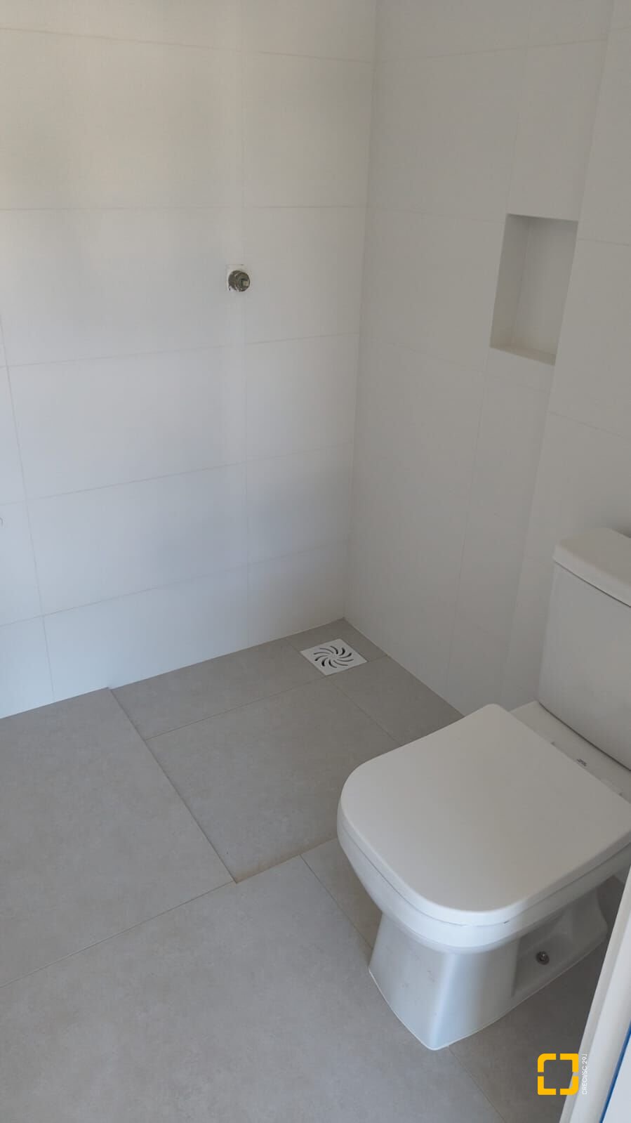 Apartamento com 65m², 3 quartos (sendo 1 suíte), 1 garagem, no bairro Jurerê Internacional em Florianópolis