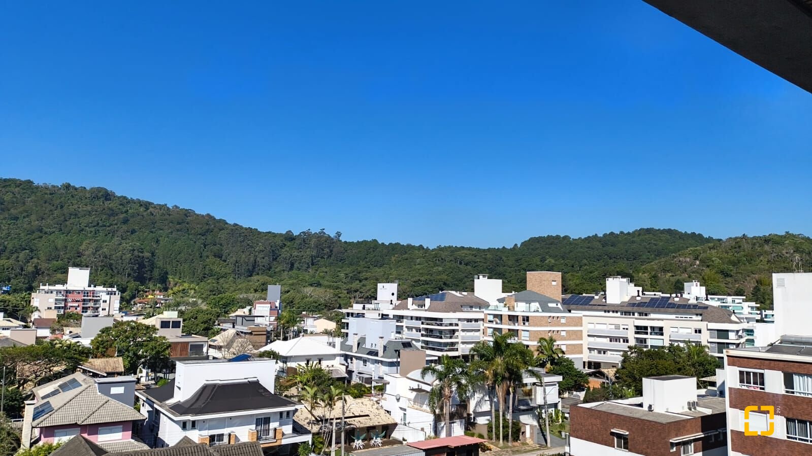 Apartamento com 65m², 3 quartos (sendo 1 suíte), 1 garagem, no bairro Jurerê Internacional em Florianópolis